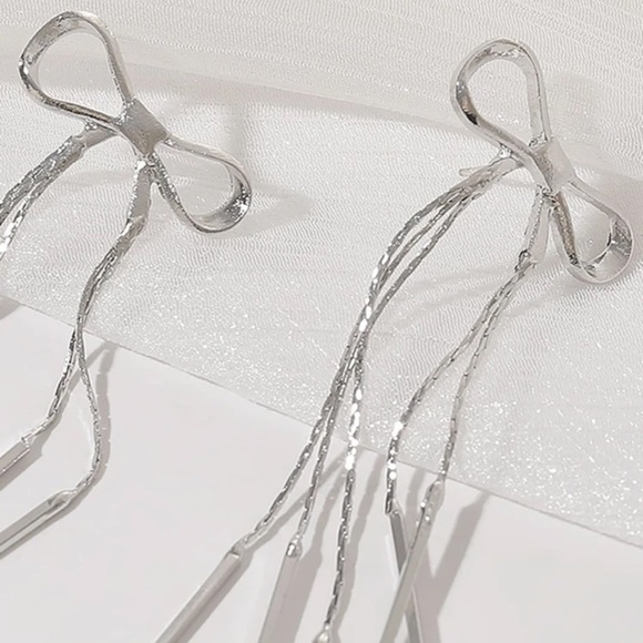 🎀 Lovely Ribbon Bow Dangle Earrings 🎀 - Picture 3 of 3